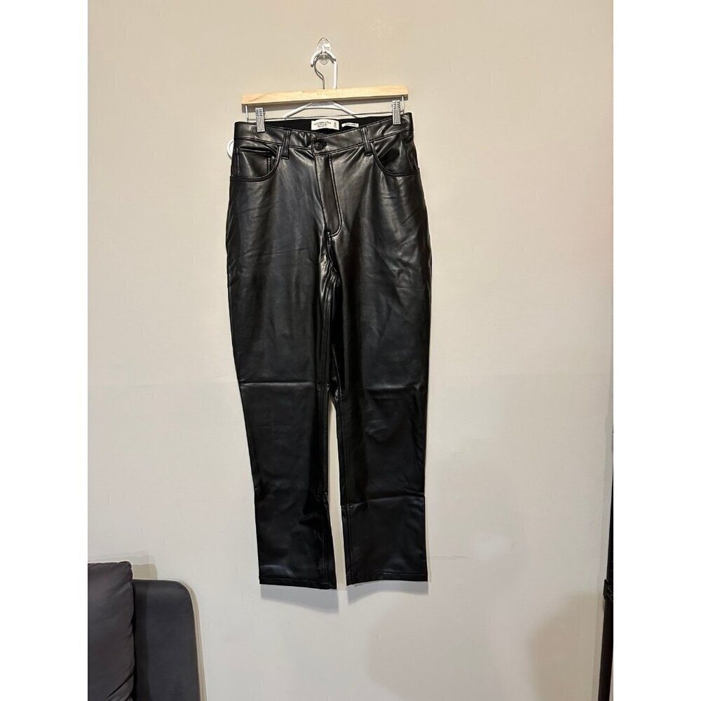 Abercrombie & Fitch Curve Love Vegan Leather 90s Straight Pant Size 30 / 10 - Picture 2 of 12